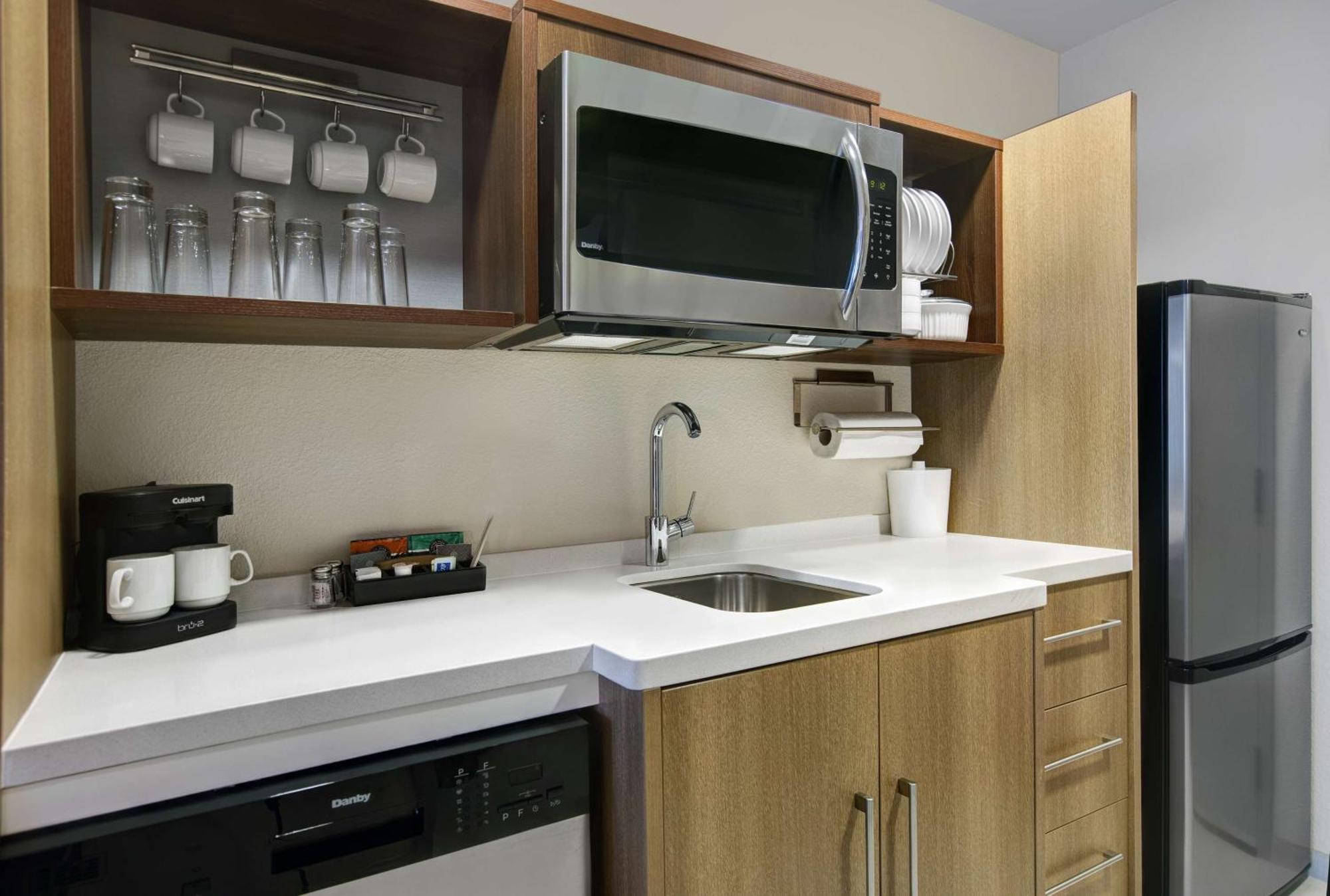 Home2 Suites By Hilton Richmond Exteriör bild